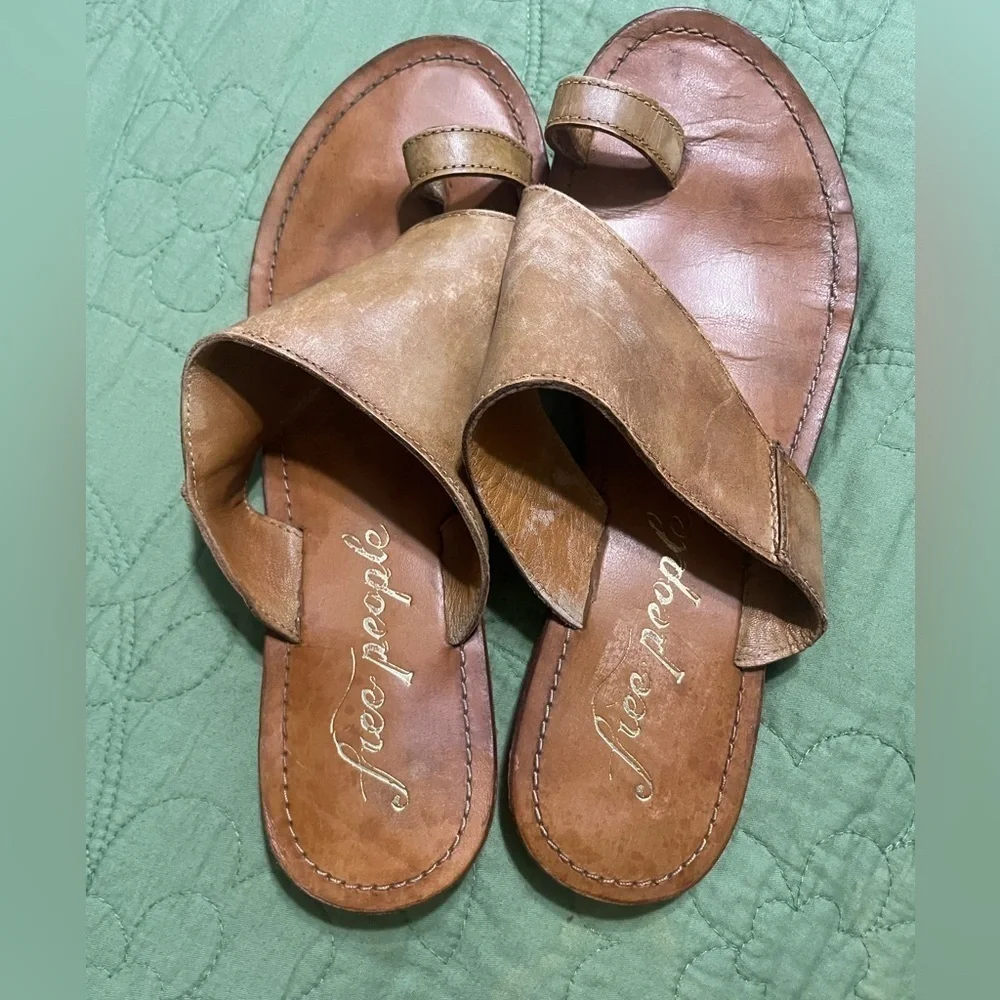FREE PEOPLE Women's Sant Antoni SANDALS Tan Leather Toe Post size 39EU/ 8US